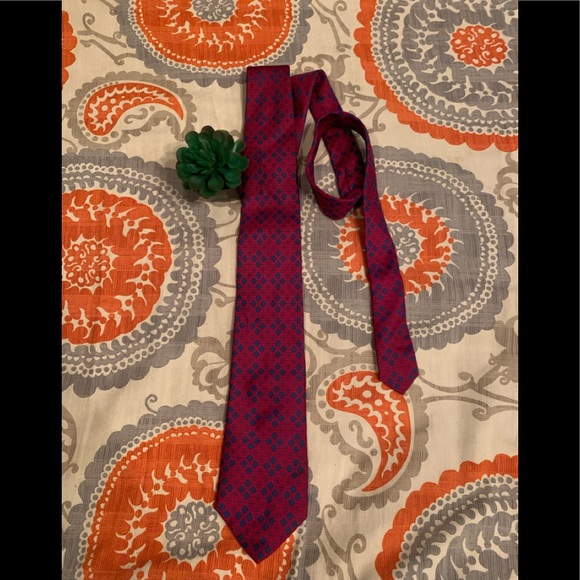 Burberry’s of London men’s tie - Picture 1 of 4